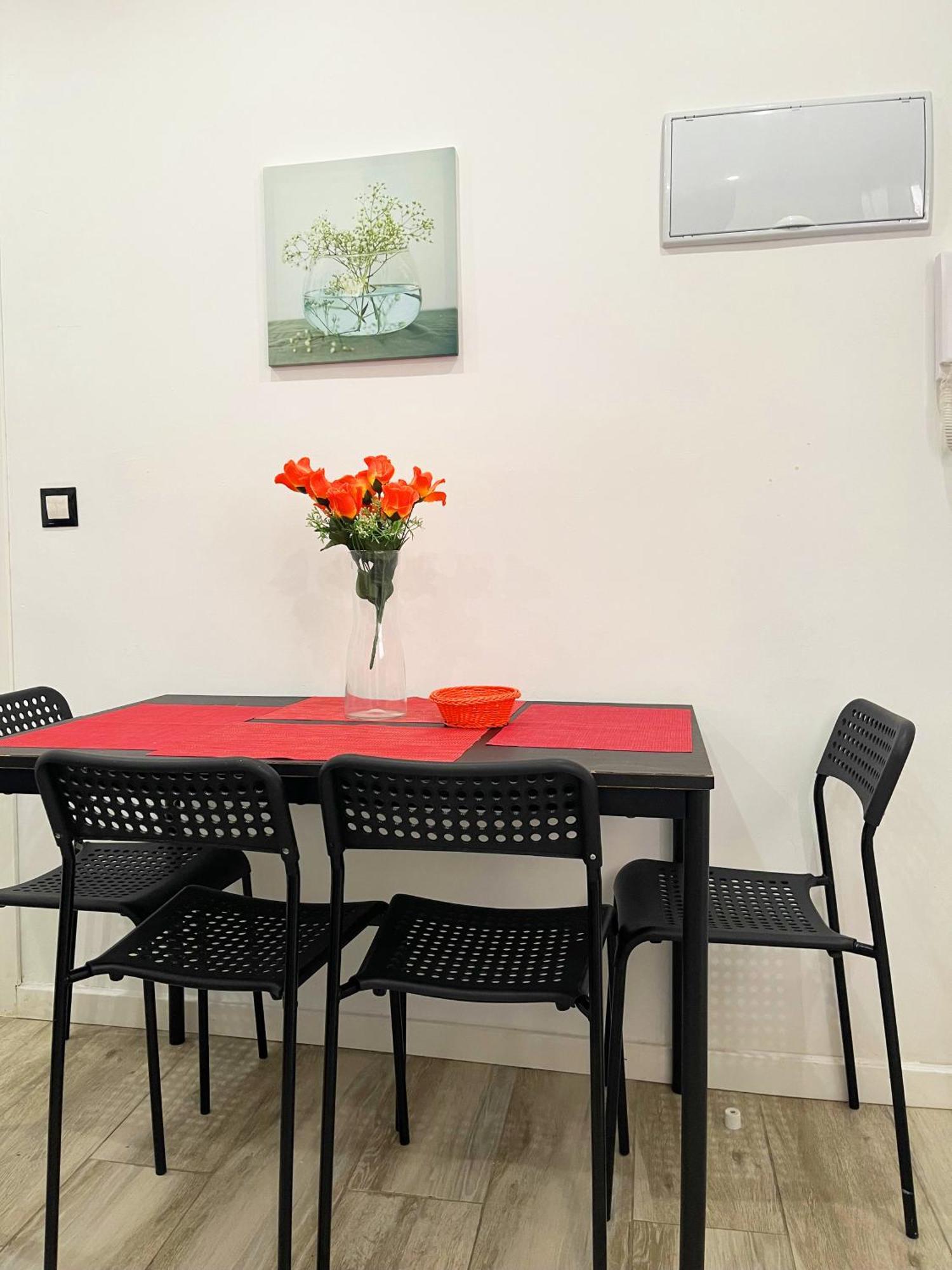 Apartments Near Metro Madrid Ngoại thất bức ảnh